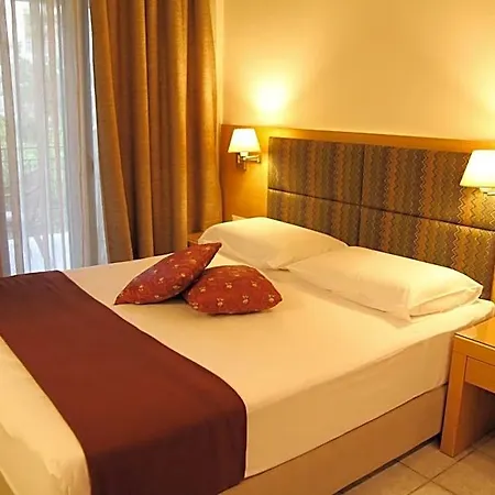 Hotel Achilles 3*