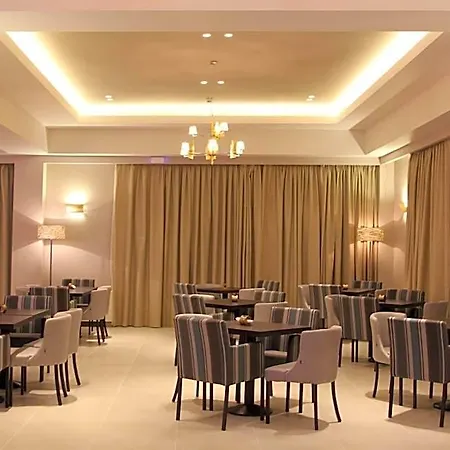 Hotel Achilles 3*
