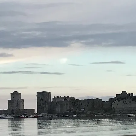 Achilles מלון 3*