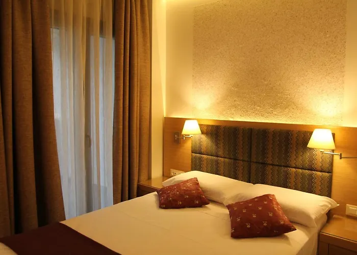 Achilles Hotel Modon